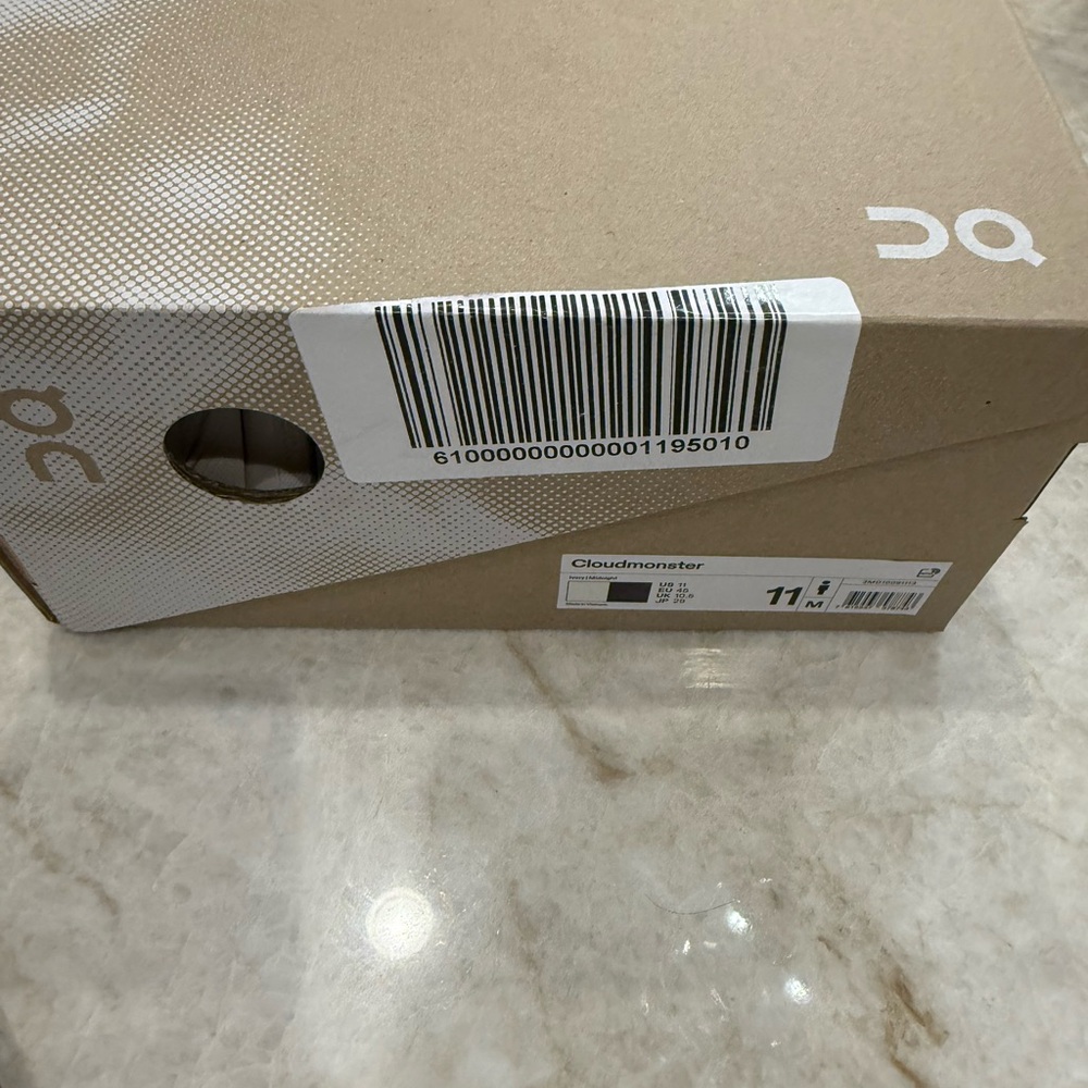 Men's Onclouds Cloudmonster sneakers in mist and blueberry - Picture 14 of 15